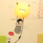 ���գ�ǽ���ڵƣ�-����